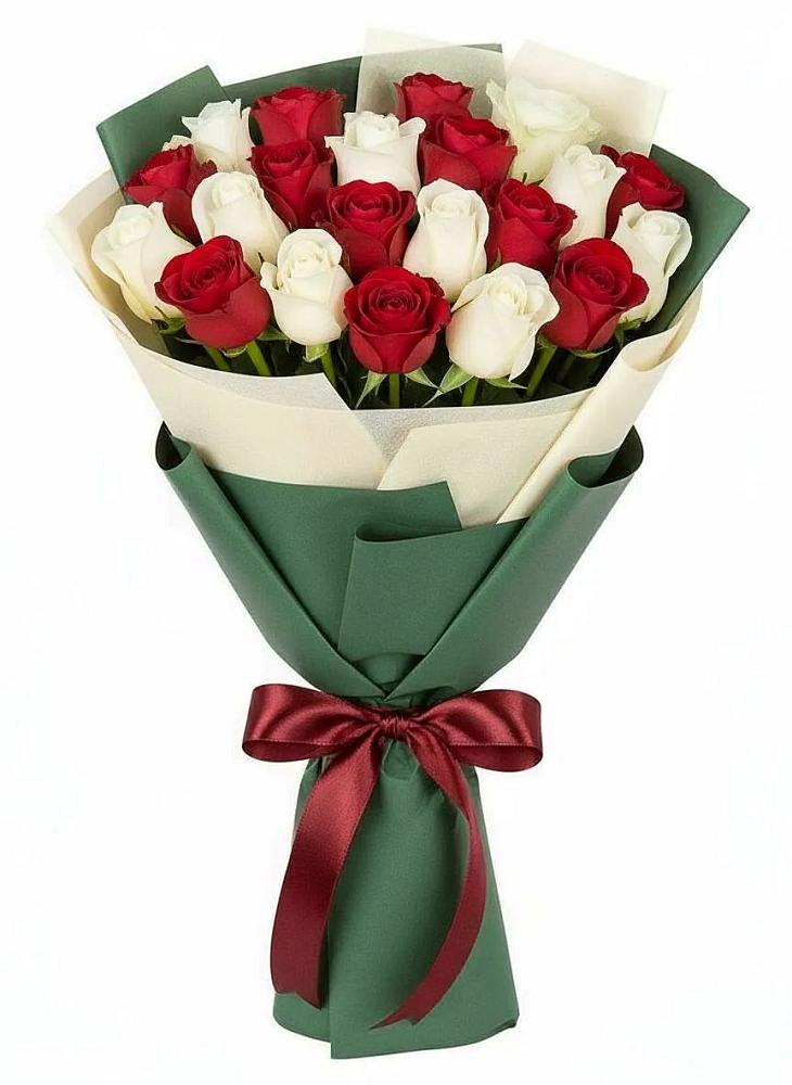 Букет Микс из красных и белых роз в Еремино