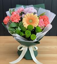 Букет цветов из:  Гвоздики, Розы, Герберы и Хризантемы #REPLACE_PRED# Еремино