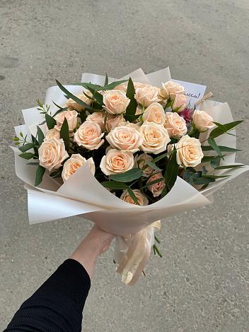 Букет Кремовые розы Латте в Еремино
