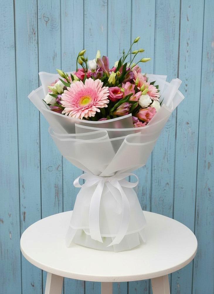 Букет цветов из: Герберы, Альстромерии и Лизиантусы в Еремино