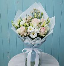 Букет цветов из:  Розы и Лизиантусы в Еремино