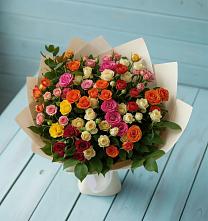 Букет Микс из разноцветных кустовых роз в Еремино